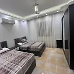Luxury Cozy Apartment Near Attractions, Malls & Airport