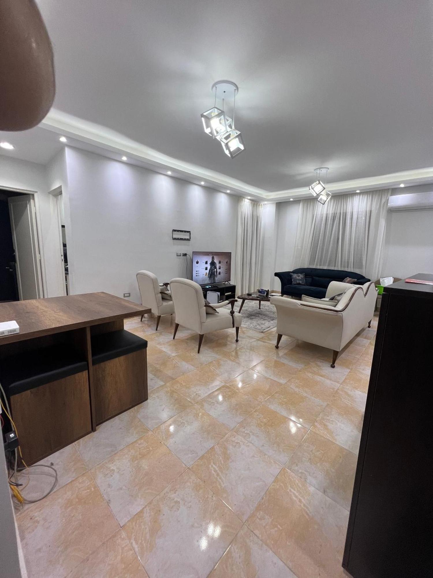 Luxury Cozy Near Attractions, Malls & Airport Cairo